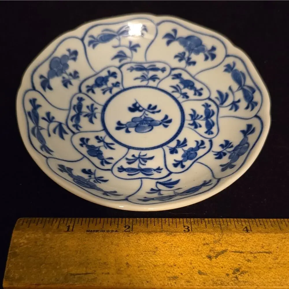 Vintage Japanese Blue Onion Porcelain 4.5